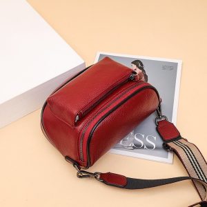 sac à bandoulière rouge multipoches