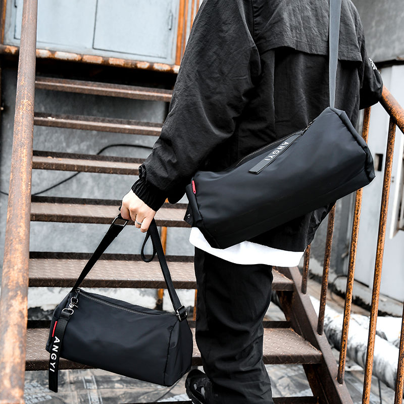 sac de sport à bandoulière pour homme