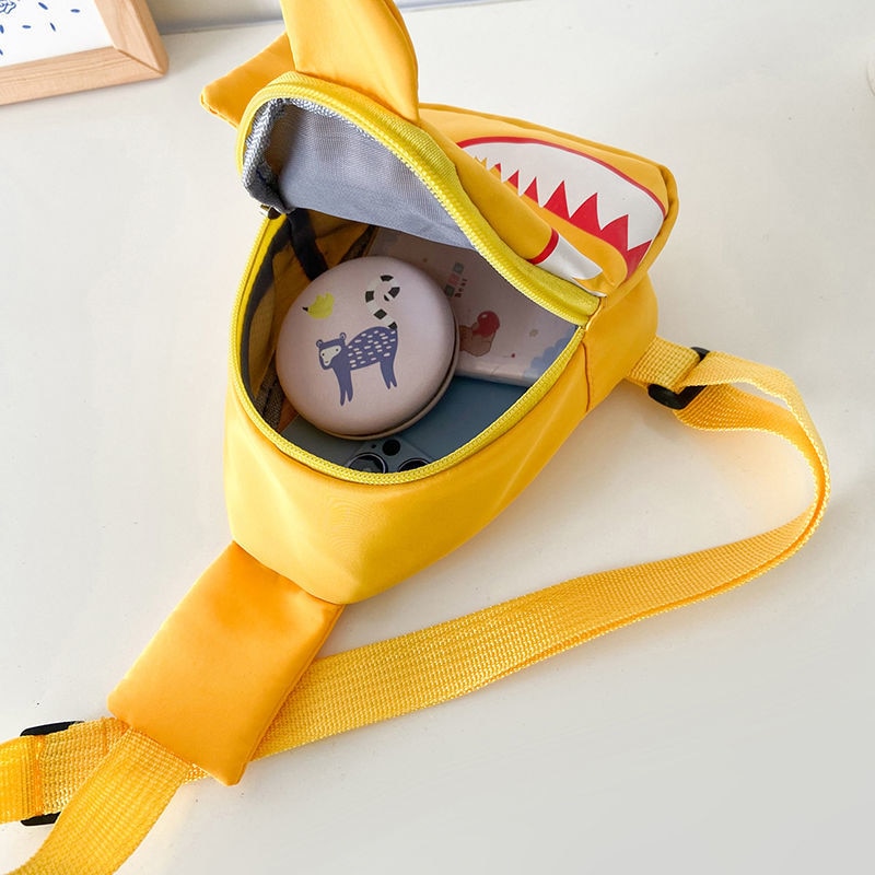 sac garçon style requin