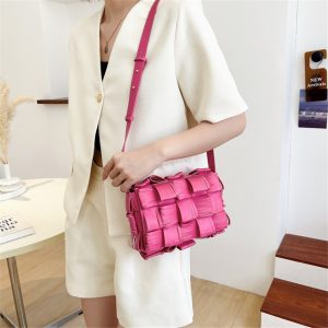 sac à bandoulière rose cuir