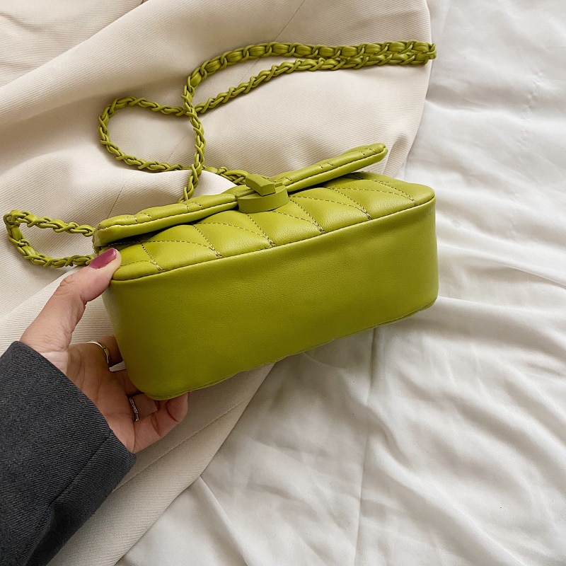 modèle chic en cuir synthétique