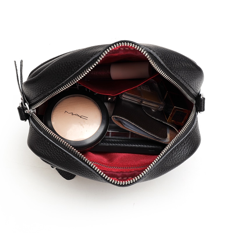 design compact en cuir