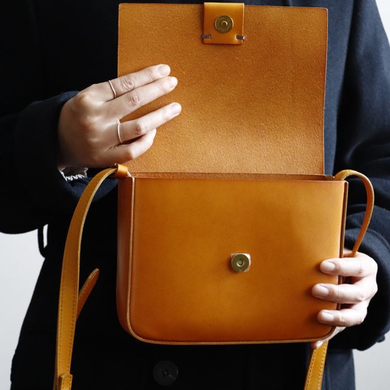 accessoire mode cuir camel