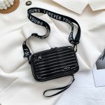 sac bandoulière rigide homme