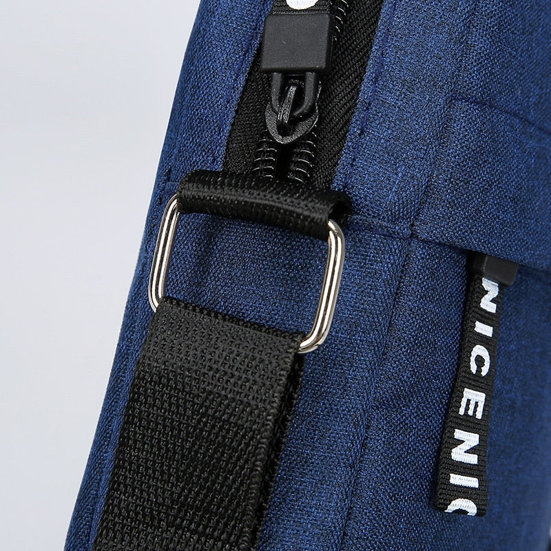 accessoire bleu marine