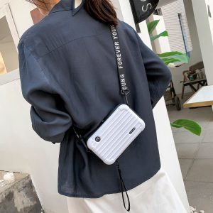 bandoulière rigide tendance