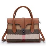 sac à main cuir et Canva